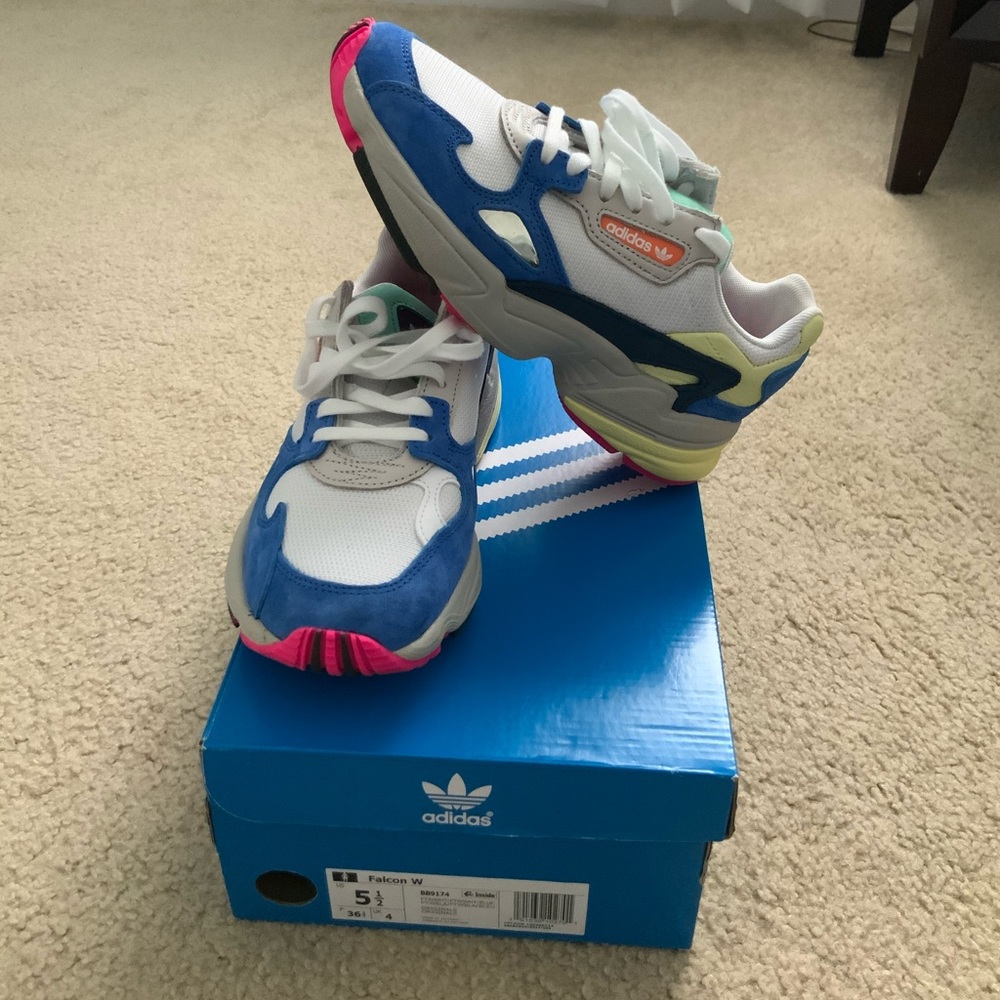 Adidas Falcon